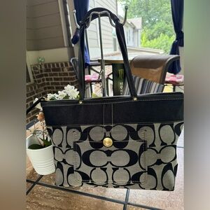 Coach Shoulder bag